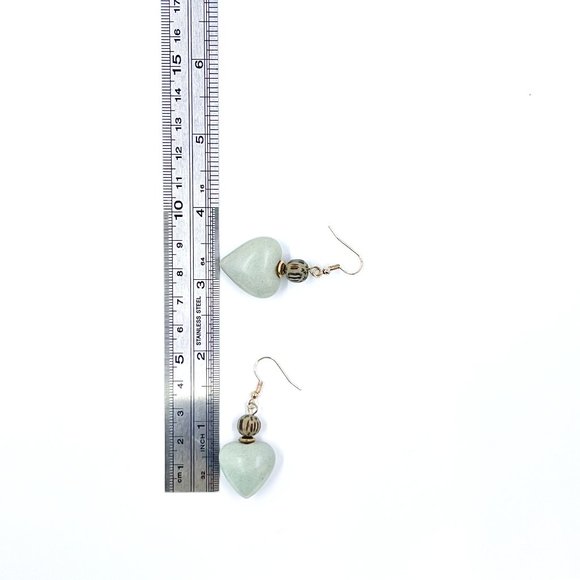 NWOT - BOHO Vibes Pale Green Bubble Heart Gold Tone Fishhook Earrings - Picture 4 of 5
